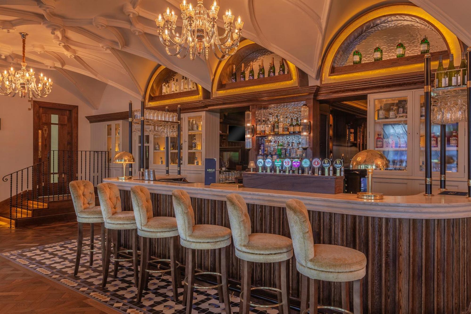 מיינות' Glenroyal Hotel מראה חיצוני תמונה