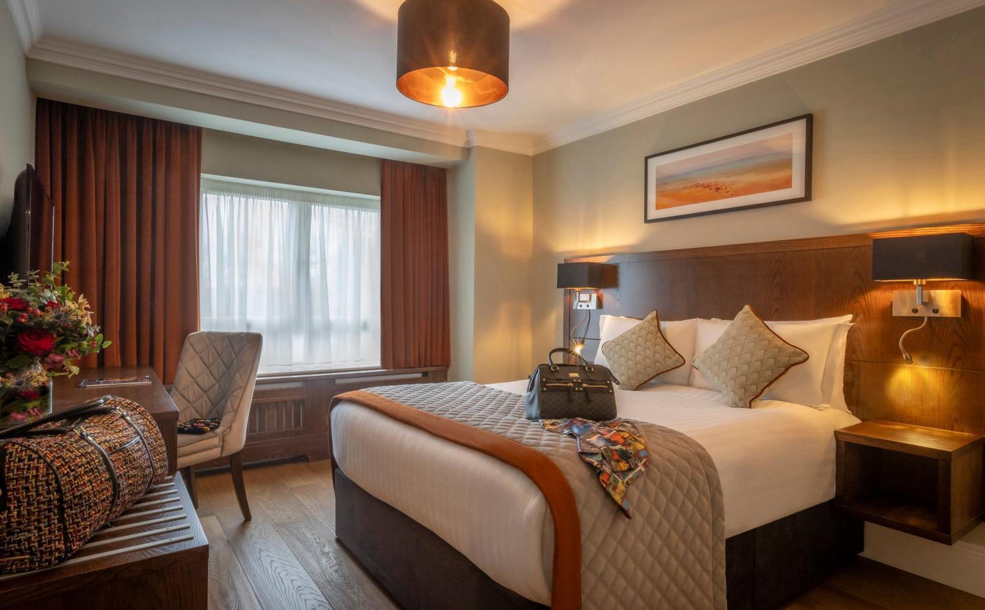 מיינות' Glenroyal Hotel מראה חיצוני תמונה
