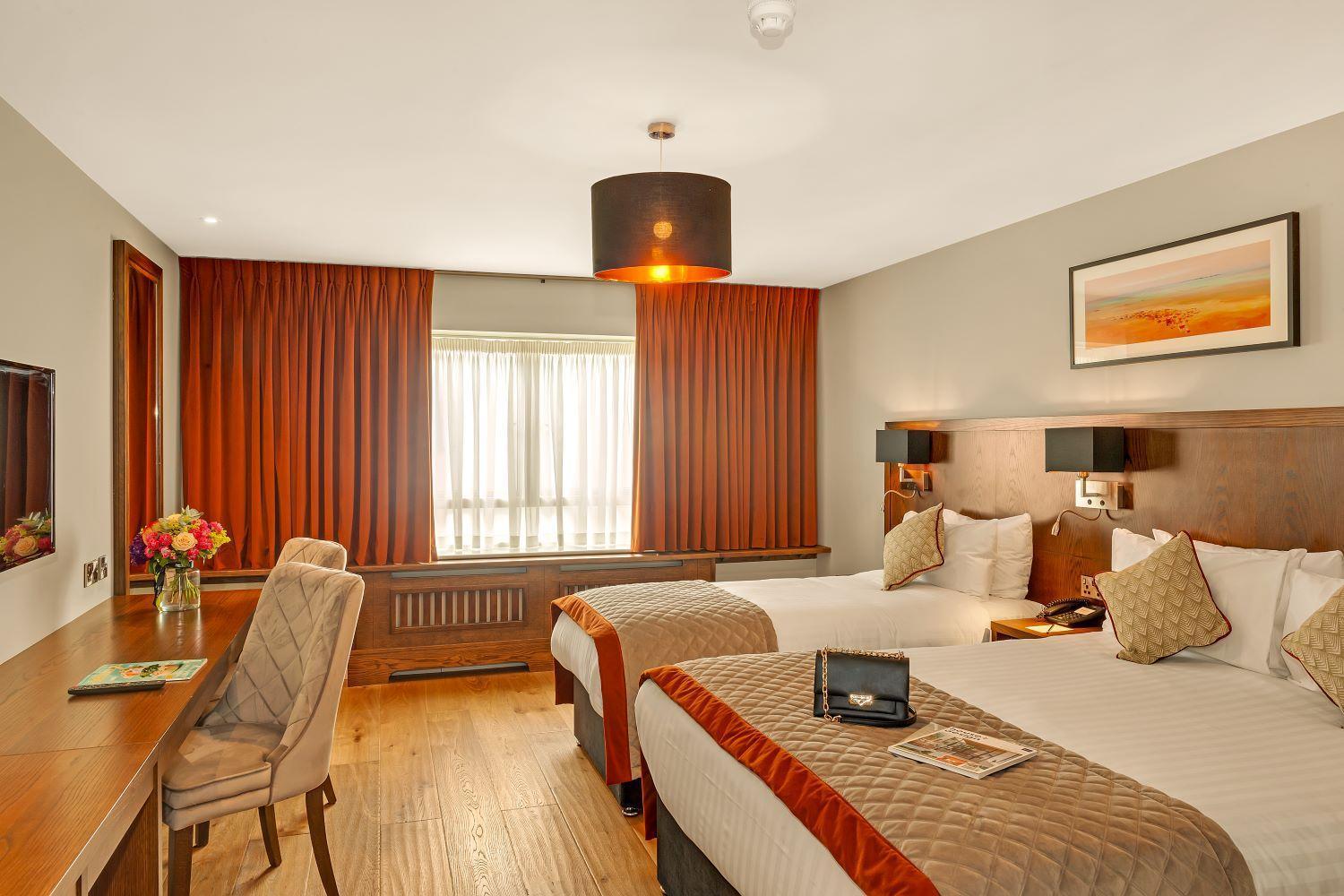 מיינות' Glenroyal Hotel מראה חיצוני תמונה